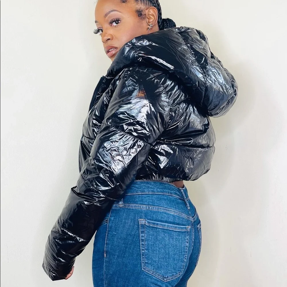 Cropped Puffer - Picture 1 of 1